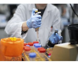 俄军公布惊人发现，缴获美国在乌生物实验室的文件，大量机密曝光